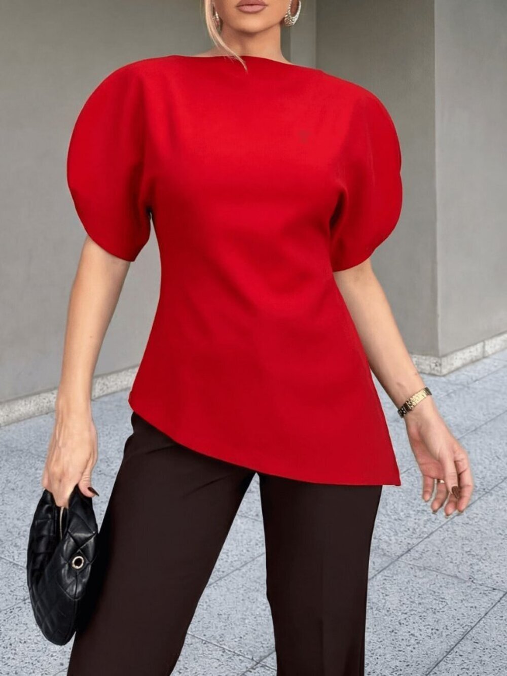 Red Casual Women's Short Sleeve Puff Sleeve Blouse with Asymmetric Hem - Picture 2 of 6